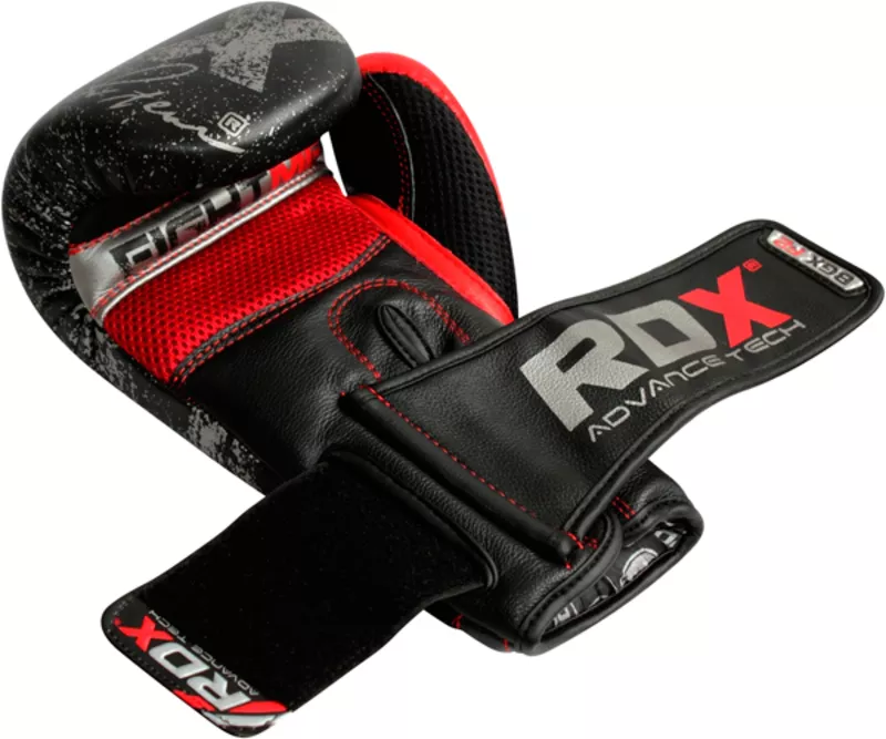 Боксерские перчатки RDX Ultimate 3