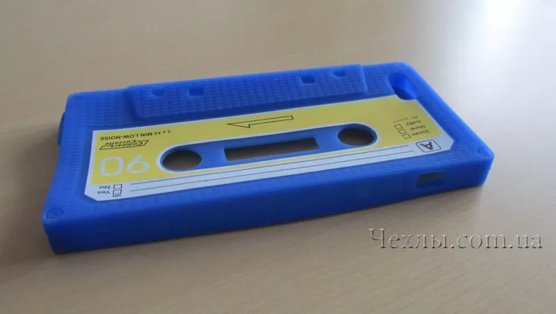 Чехол для iPhone 5/5S в виде магнитофонной кассеты