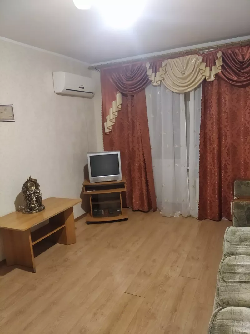 Продам 2-х комнатную квартиру в центре Миргорода 5